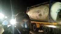 Acid leak from tanker creates panic in Maharashtra's Pune 